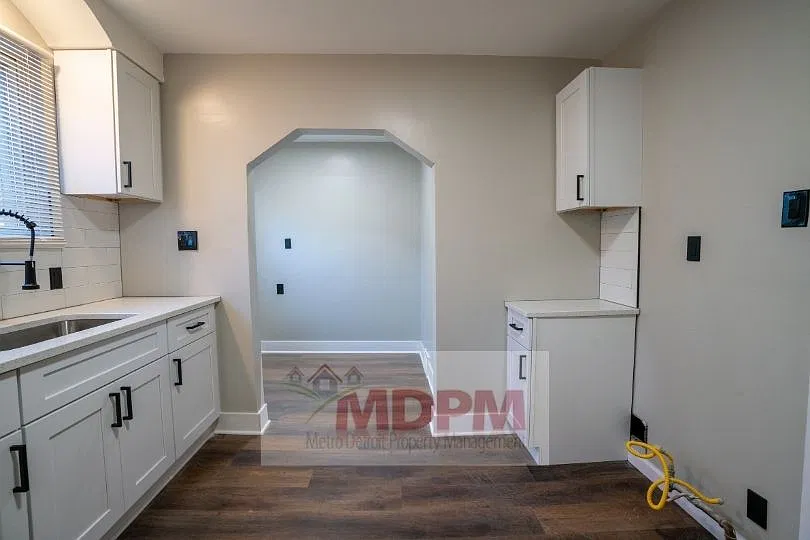 3 bed, 1648 sqft, $1,400 — Photo 3