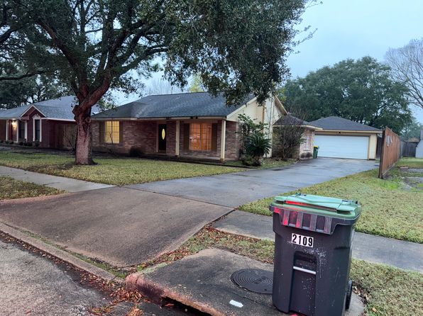 2111 Rocky Creek Ln