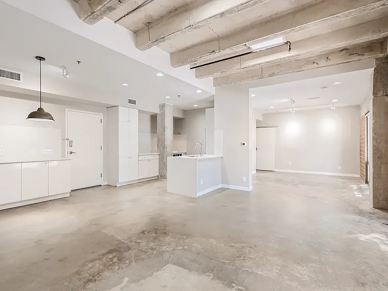 1115 S Alamo St #2302 — Photo 11