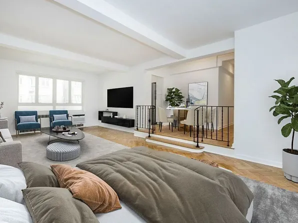 333 W 57th St APT 302, New York, NY 10019