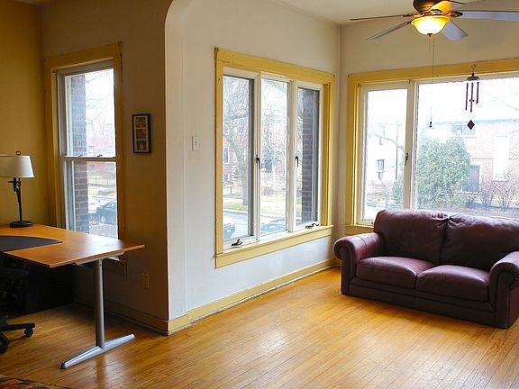 3rd image of 1107 W North Shore Ave #1E