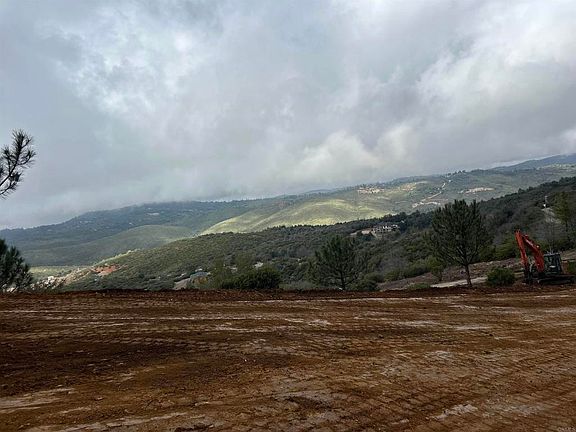 2nd image of 5566 Acorn Patch Rd