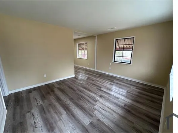 1125 Rayfield Dr, Birmingham, AL 35228