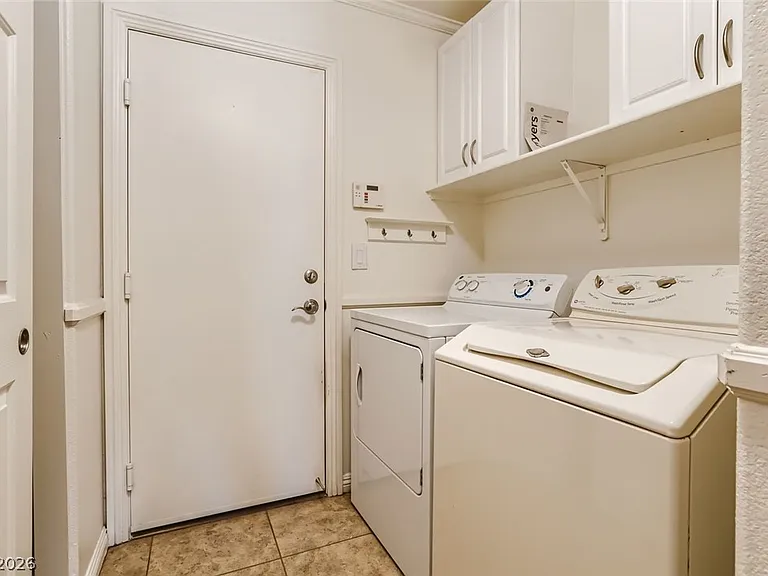 8744 Frasure Falls Ave — Photo 24