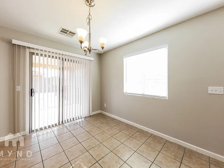 16812 W Marshall Ln — Photo 9