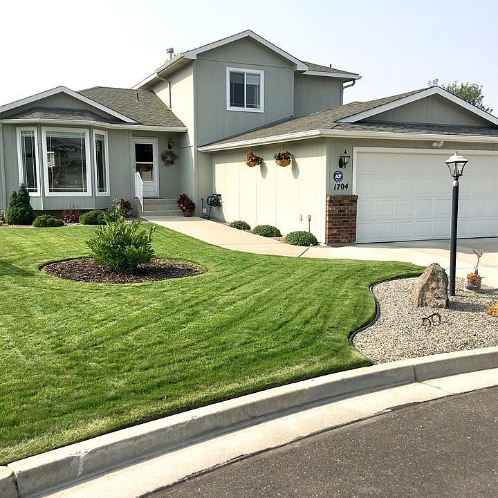 1st image of 1704 E Houghton Ct