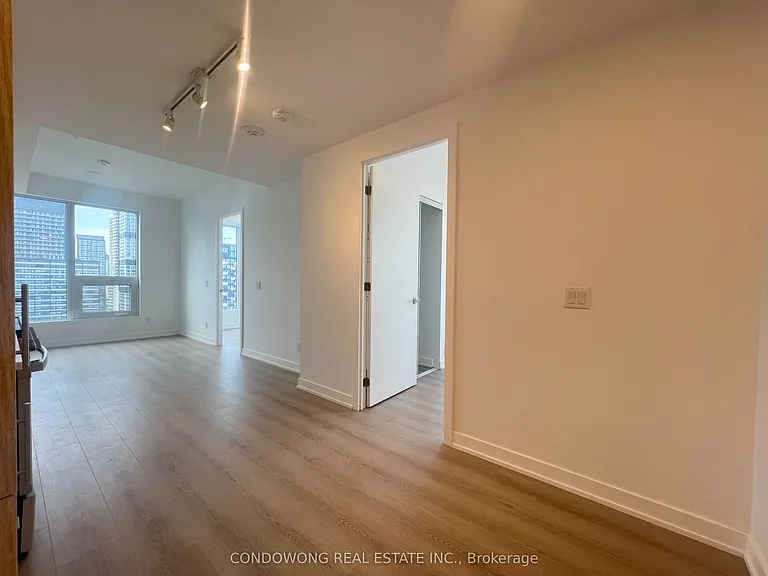 100 Queen St E #3603 — Photo 4