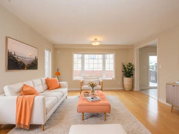 17 Flynn Ct, Saint Catharines, ON L2S 4E1