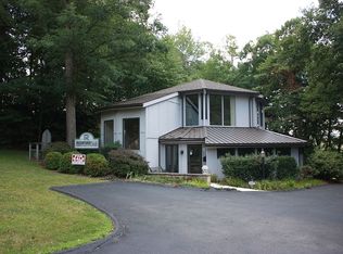 67 Lakeview Dr, Morgantown, WV 26508