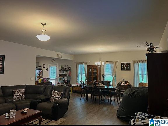 5th image of 10929 Woodland Dr