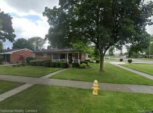 8789 Donna St, Westland, MI 48185