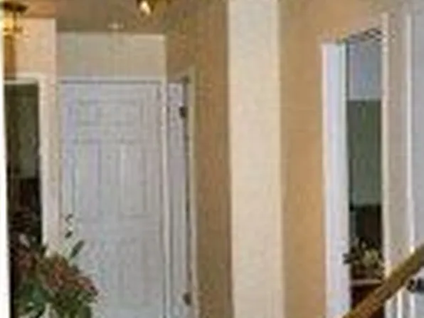 1869 Christy Ct #1, Rochester Hills, MI 48309