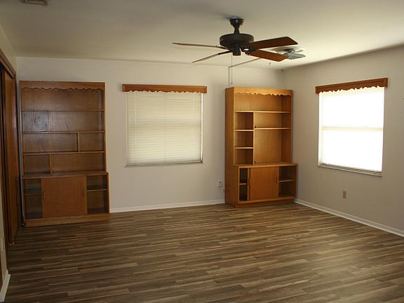4th image of 2231 Viento St