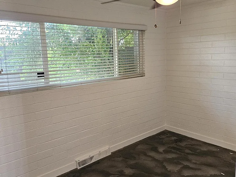 2108 E Fairmount Ave #19A — Photo 10