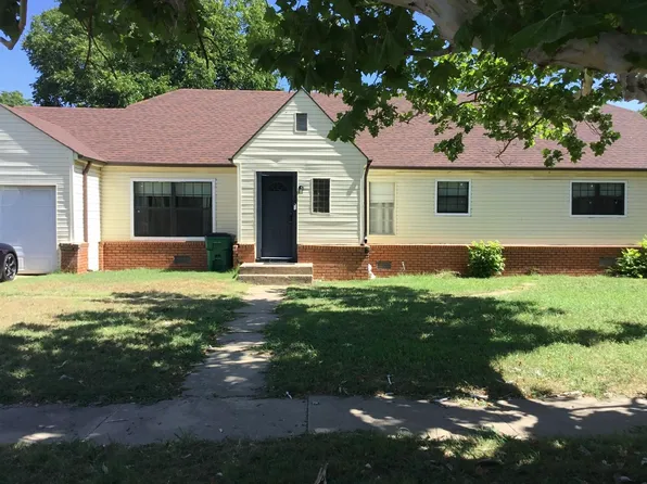 608 W Payne St, Olney, TX 76374