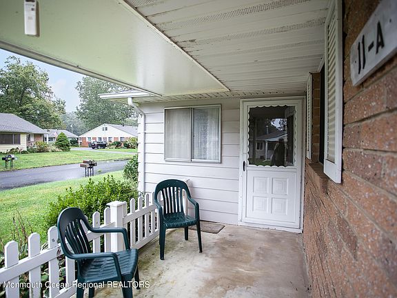 4th image of 11A Dove Street