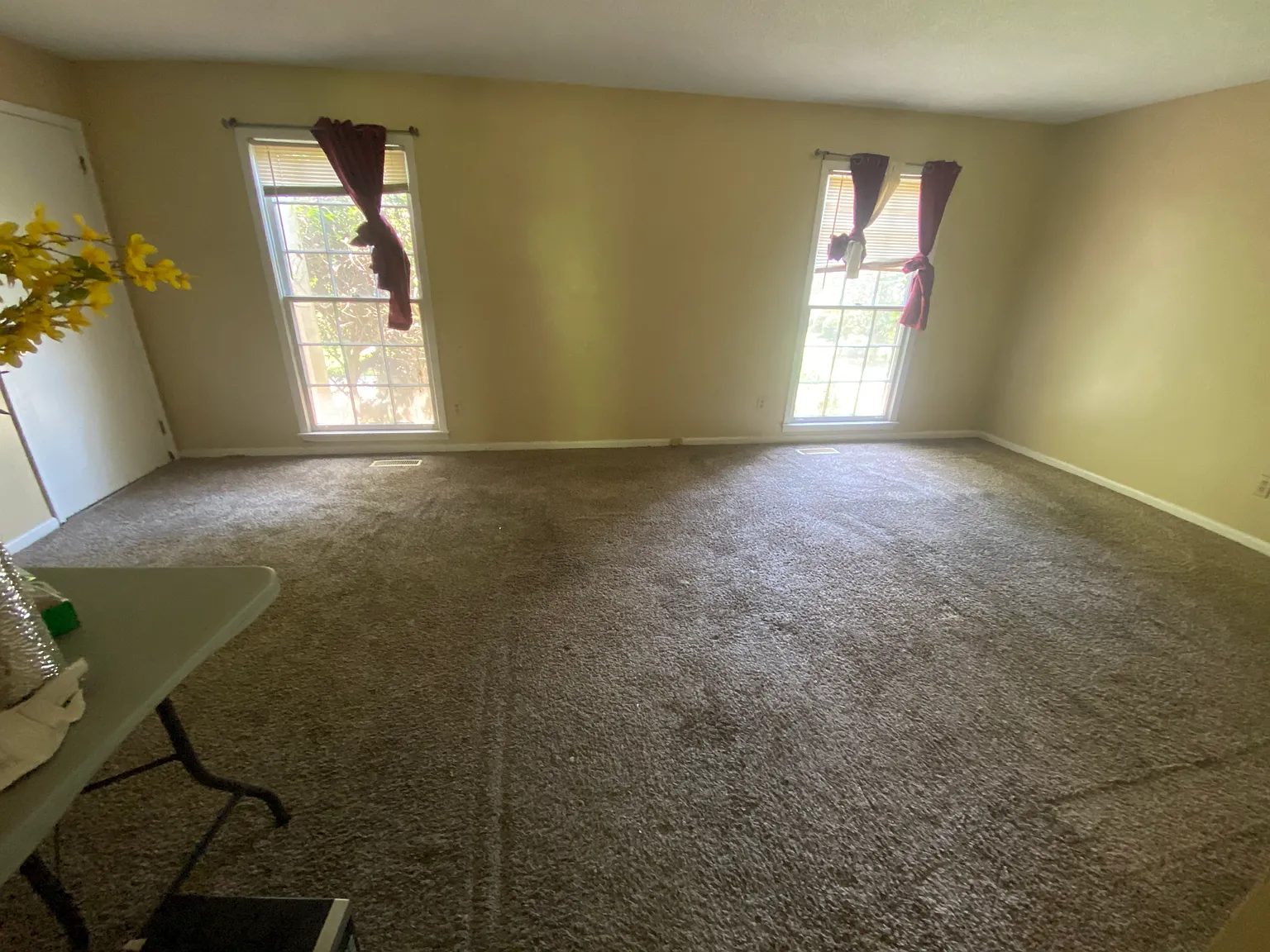 3 bed, 2.5 bath, 1665 sqft, $1,800 — Photo 2