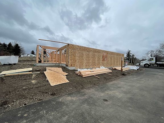 3rd image of 1015 S Bolivar Ln