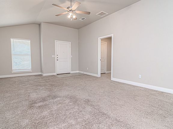 4th image of 2608 Ranch Ave
