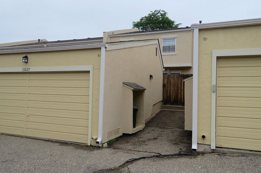 2nd image of 13225 E Bethany Pl