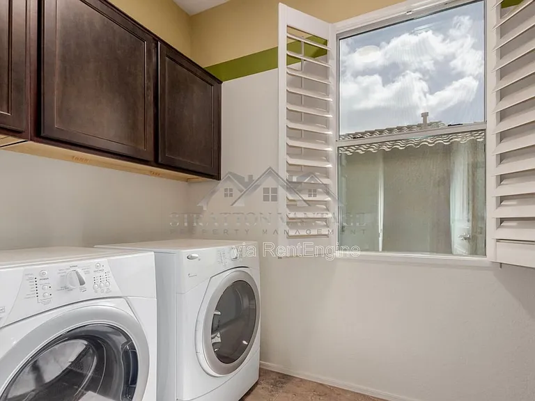 4467 E Remington Dr — Photo 26