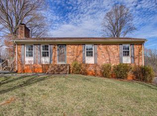 304 Graves Dr, Forest, VA 24551