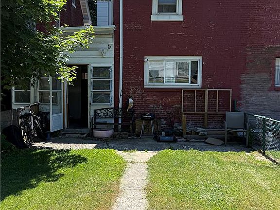 4th image of 259 W Rowe St