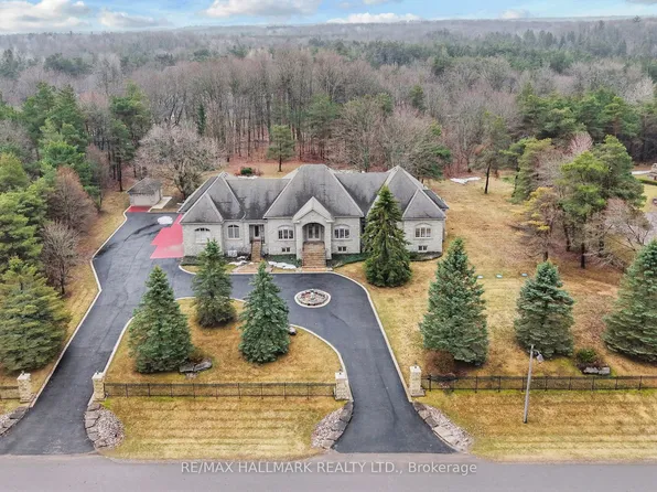 11 Cranborne Chase, Whitchurch Stouffville, ON L4A 0C6