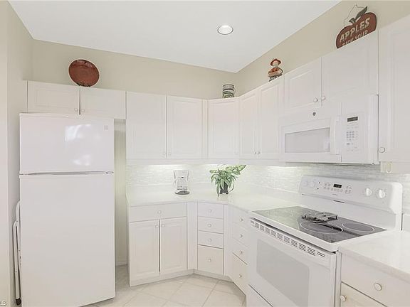 5th image of 24480 Reserve Ct APT 103