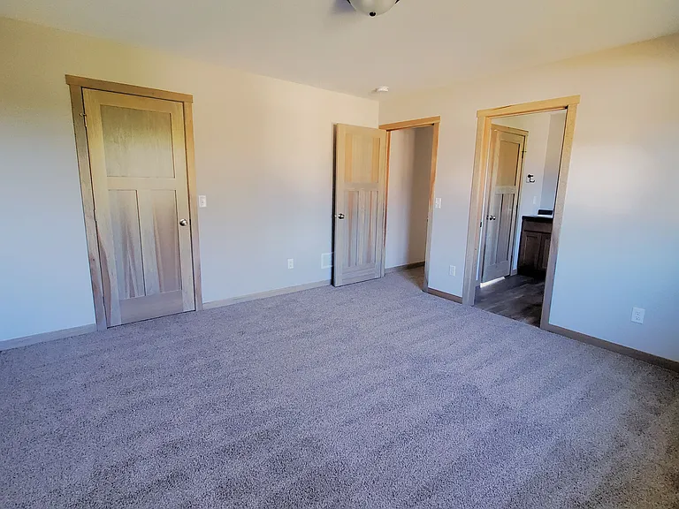 685 Heritage Ln — Photo 21