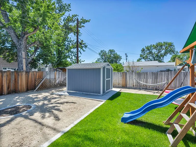 620 Belgrave Ave — Photo 49