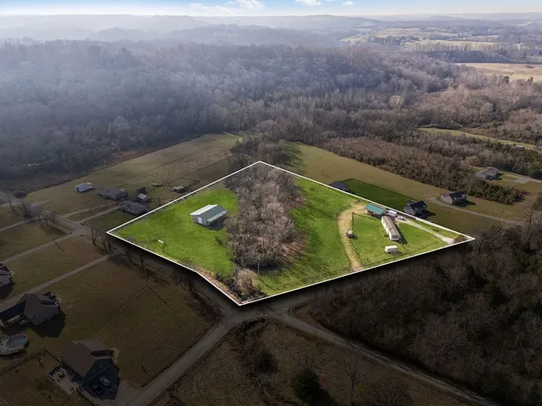 3118 McKibbon Rd, Culleoka, TN 38451