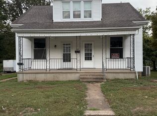 328 Olive St #A, Washington, MO 63090