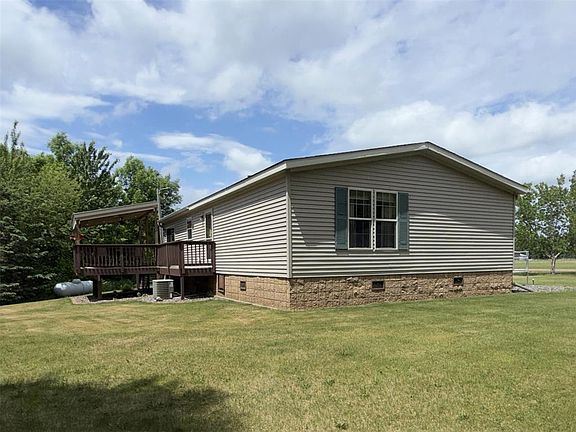 2nd image of 1130 Sunset Lane