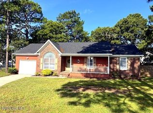 3650 Hanover Dr, Hope Mills, NC 28348