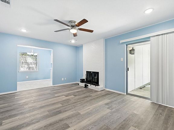 2nd image of 1713 Japonica Ln
