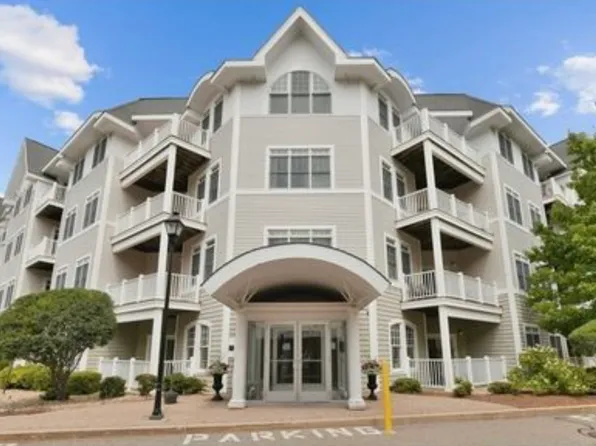 614 Pond St Unit 1118, Braintree, MA 02184