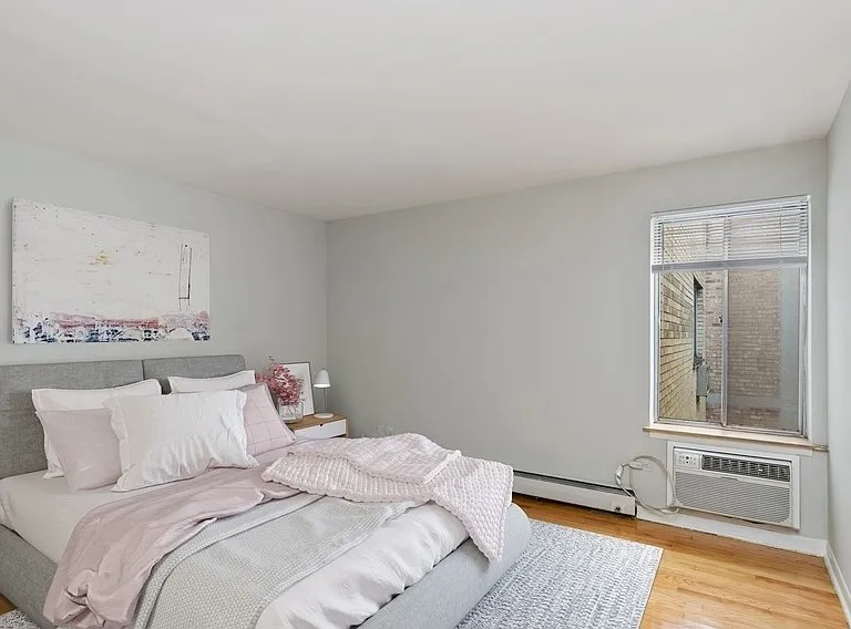 510 West Briar Place — Photo 19
