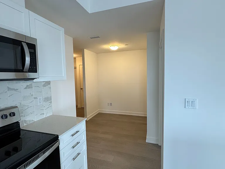 715 Davis Dr #510 — Photo 7