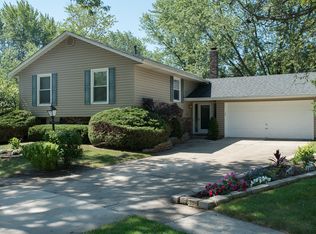 103 Televista Ct, Vernon Hills, IL