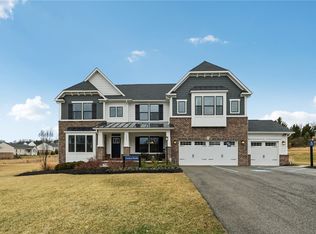 1002 Black Sands Dr, Penn Township, PA 15644