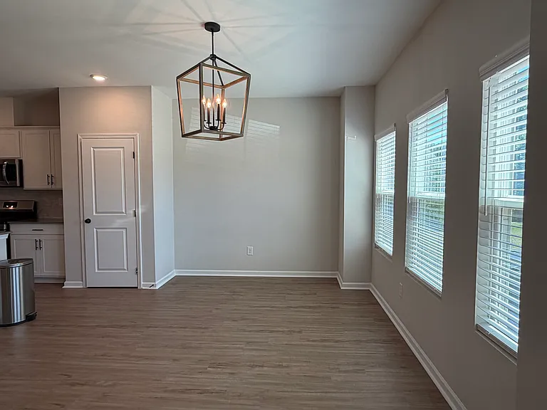 598 Waterpoint Way — Photo 4