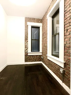 Rented by REAL New York | media 10