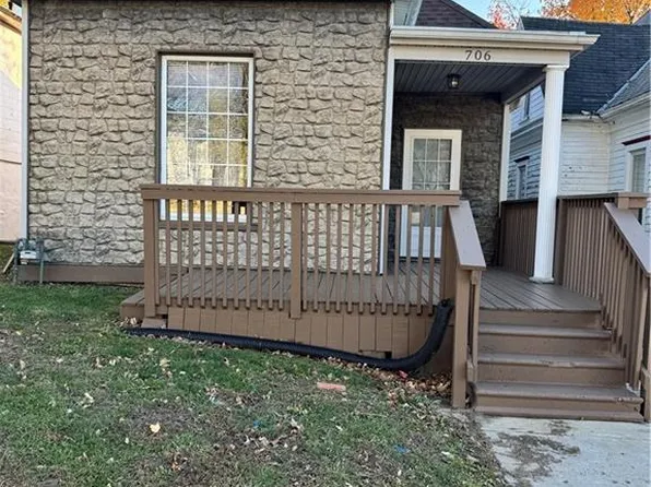 706 Powell St, Saint Joseph, MO 64501