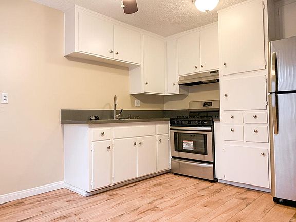 3rd image of 8472 Parkway Dr