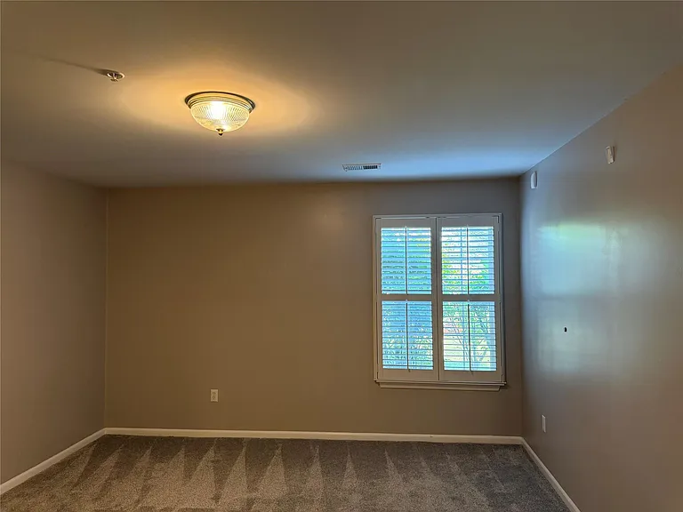 523 Brookfield Dr #81 — Photo 16