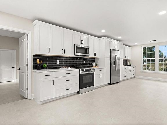 5th image of 6941 Tallow Tree Rd