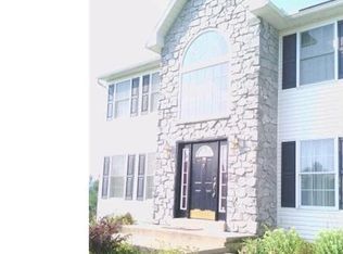 156 Kensington Blvd, Blandon, PA 19510