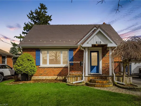 1110 Eagle St N, Cambridge, ON N3H 1C7