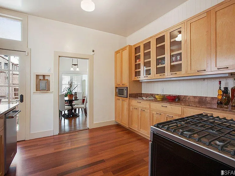 2755 Sutter St — Photo 7
